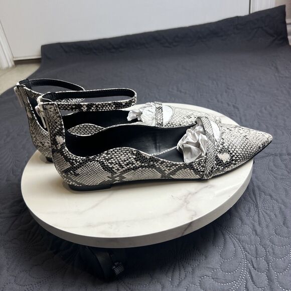 Rampage Blakely Flat Ballet Shoes Ankle Strap BW Snake Skin SZ 7 NWOB Preppy - Picture 5 of 10